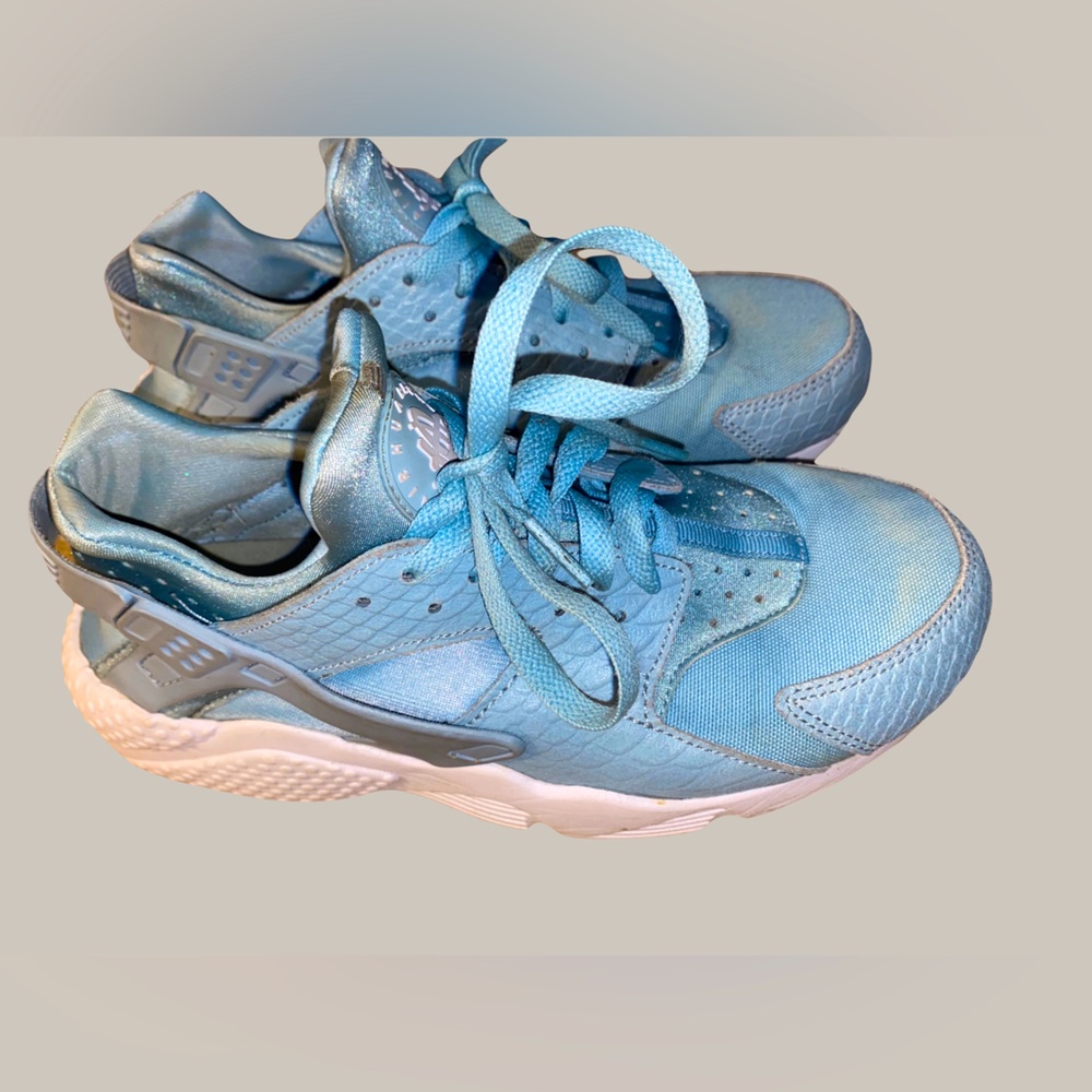 Nike Huarache Light Blue Women’s 8.5 Sneakers